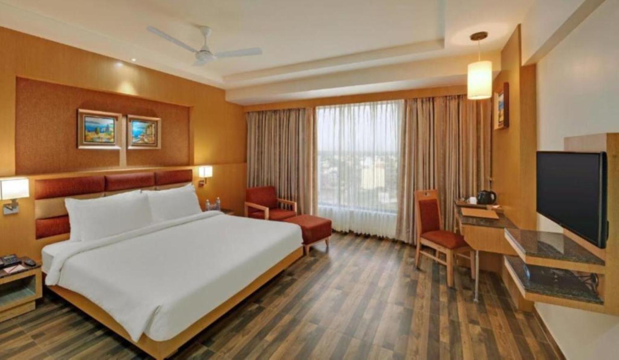 Hotel Seven Inn Near Delhi Airport Neu-Delhi Exterior foto